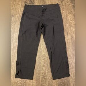 Athleta Black Crop Ruched Leggings